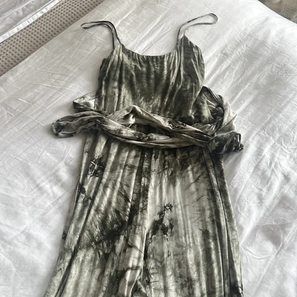 WinWin Tie Dye Jumpsuit With Tie Waist - Picture 2 of 5